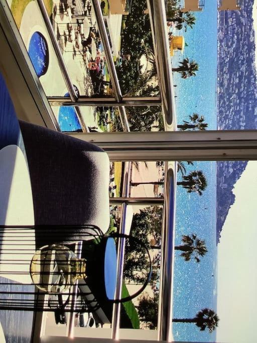 Spacieux Appartement Rose Front Mer Et Piscine Roses Dış mekan fotoğraf