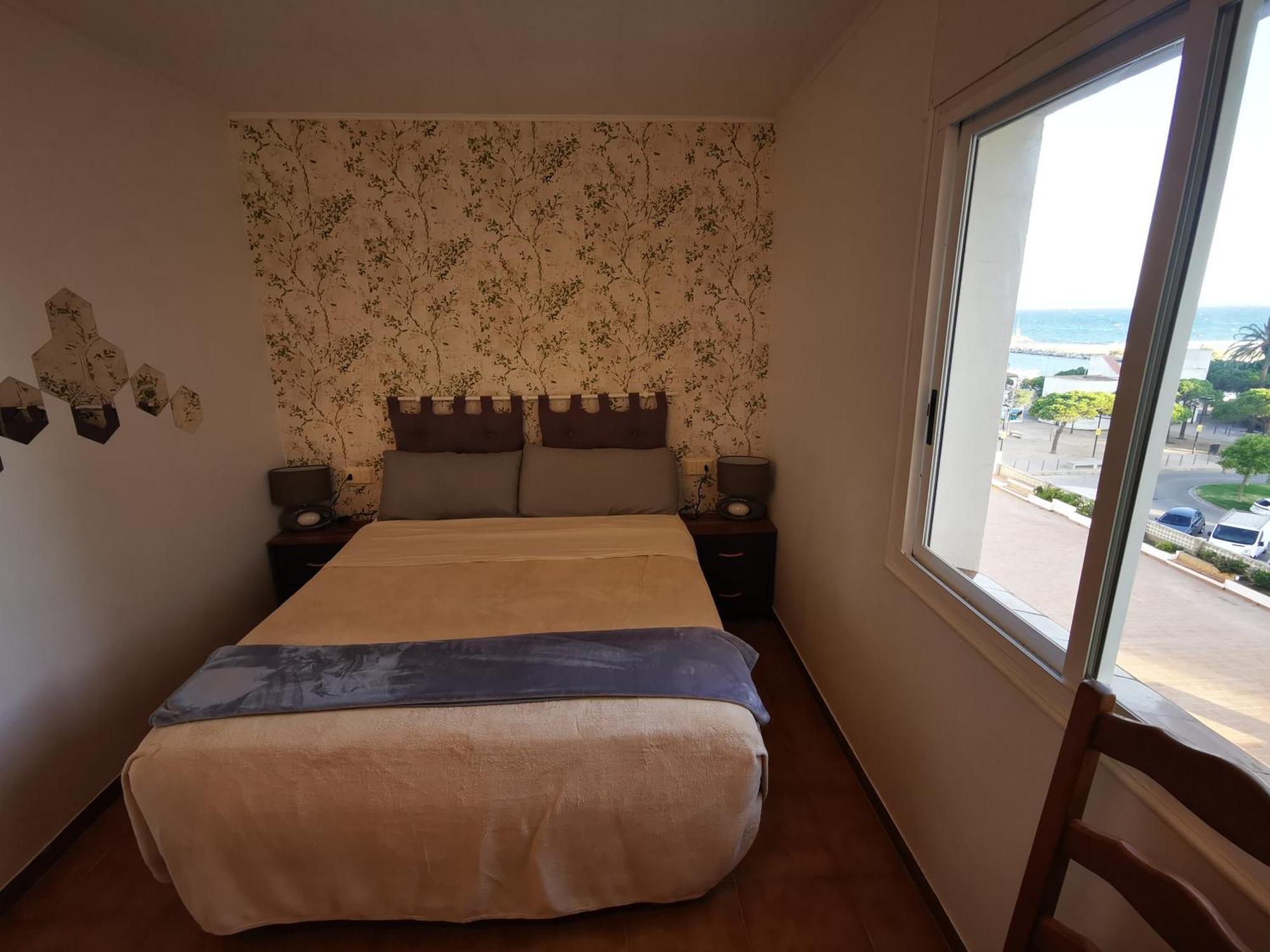 Spacieux Appartement Rose Front Mer Et Piscine Roses Dış mekan fotoğraf